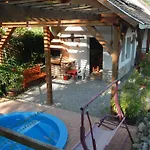 Vakantiehuis Berki Porta Vendeghaz Dinnyeberki