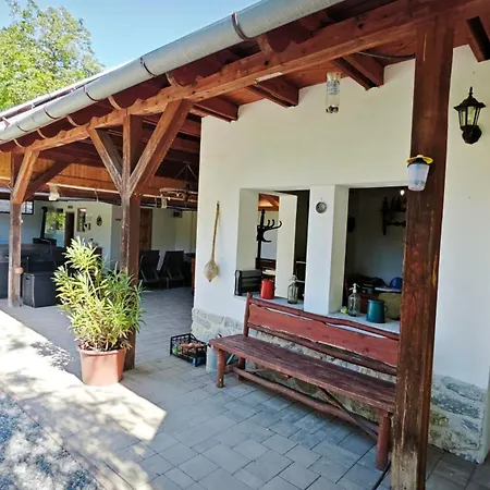 Casa vacanze Berki Porta Dinnyeberki