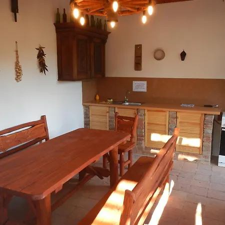 Tatil Evi Berki Porta Vendeghaz Dinnyeberki